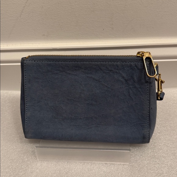 Talbots leather heart embroidered wristlet wallet - Picture 2 of 5